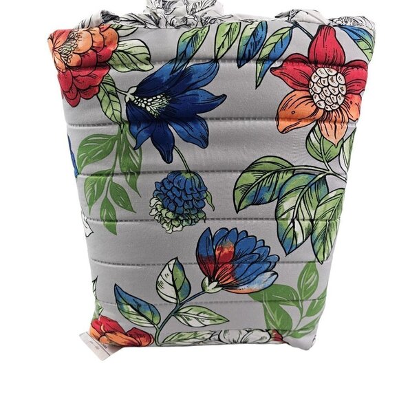 Mainstays Reversible Quilt Set In-a-Tote Full/Queen Grey Floral Bedding 4 PC Set - Picture 4 of 16